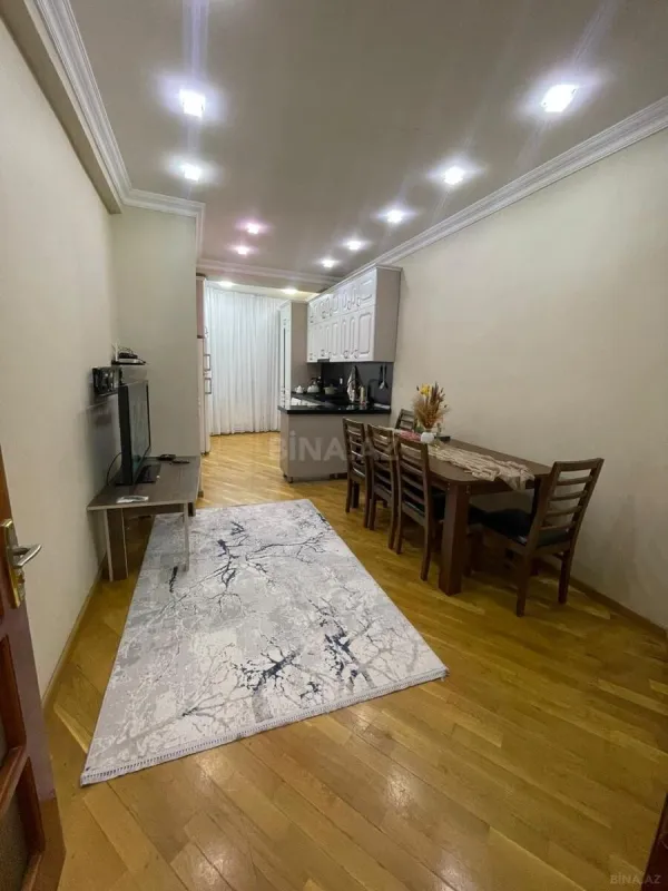 Satılır 2 otaqlı mənzil 62 m²