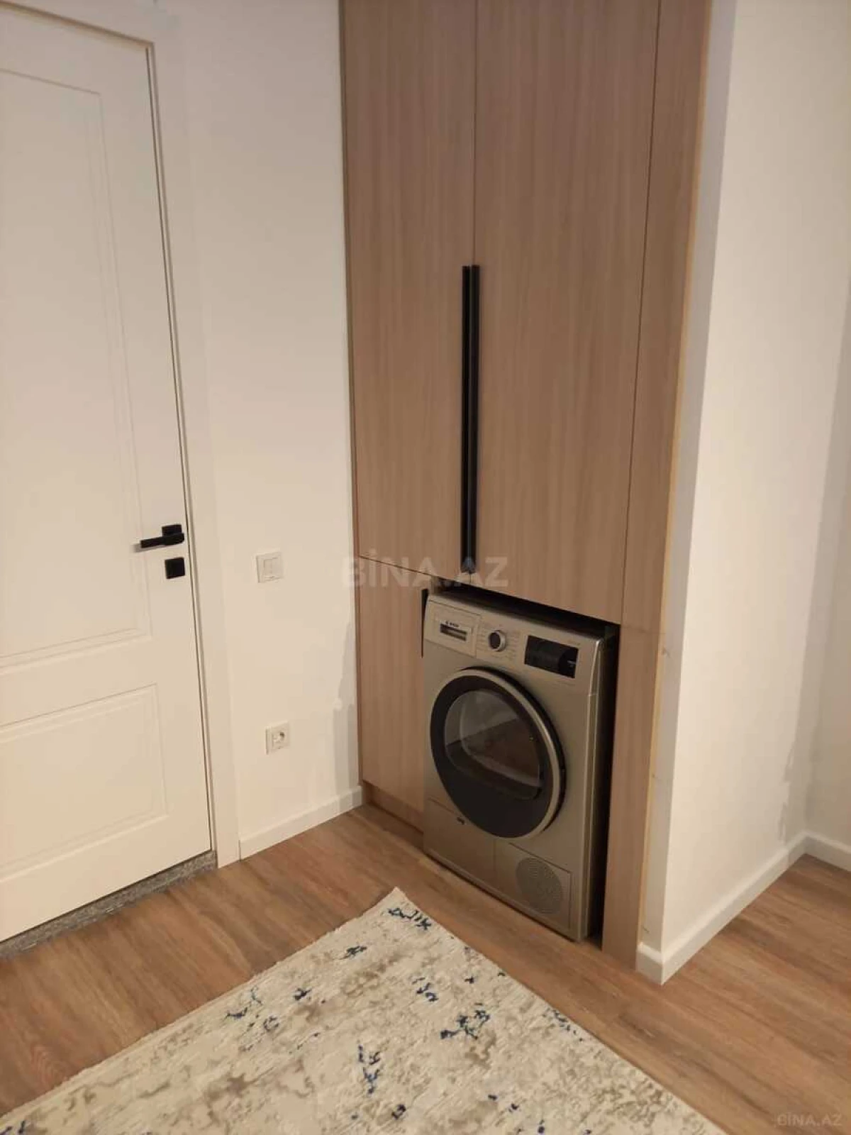 Kirayə verilir 2 otaqlı mənzil 70 m²