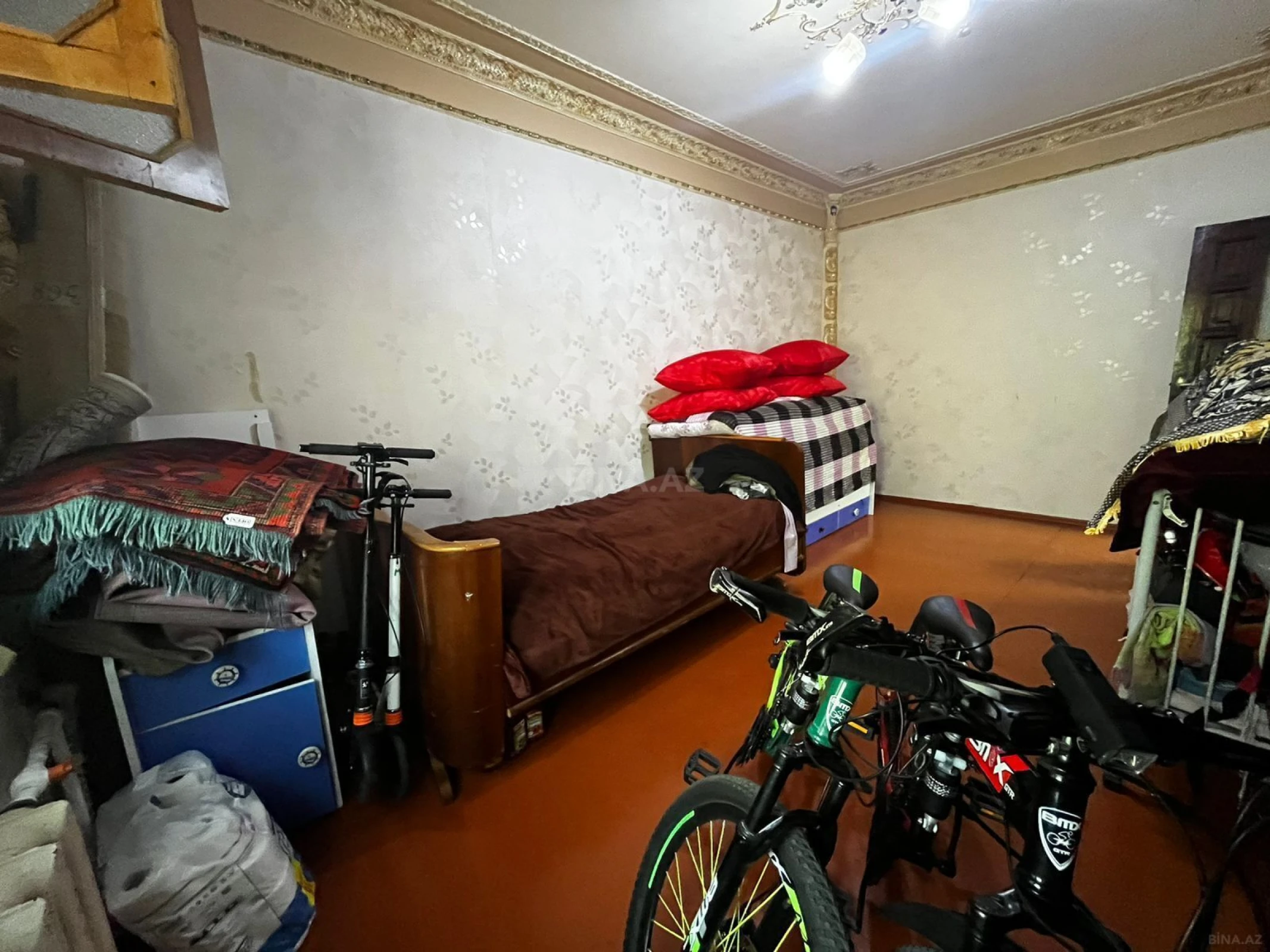 Satılır 4 otaqlı mənzil 100 m²