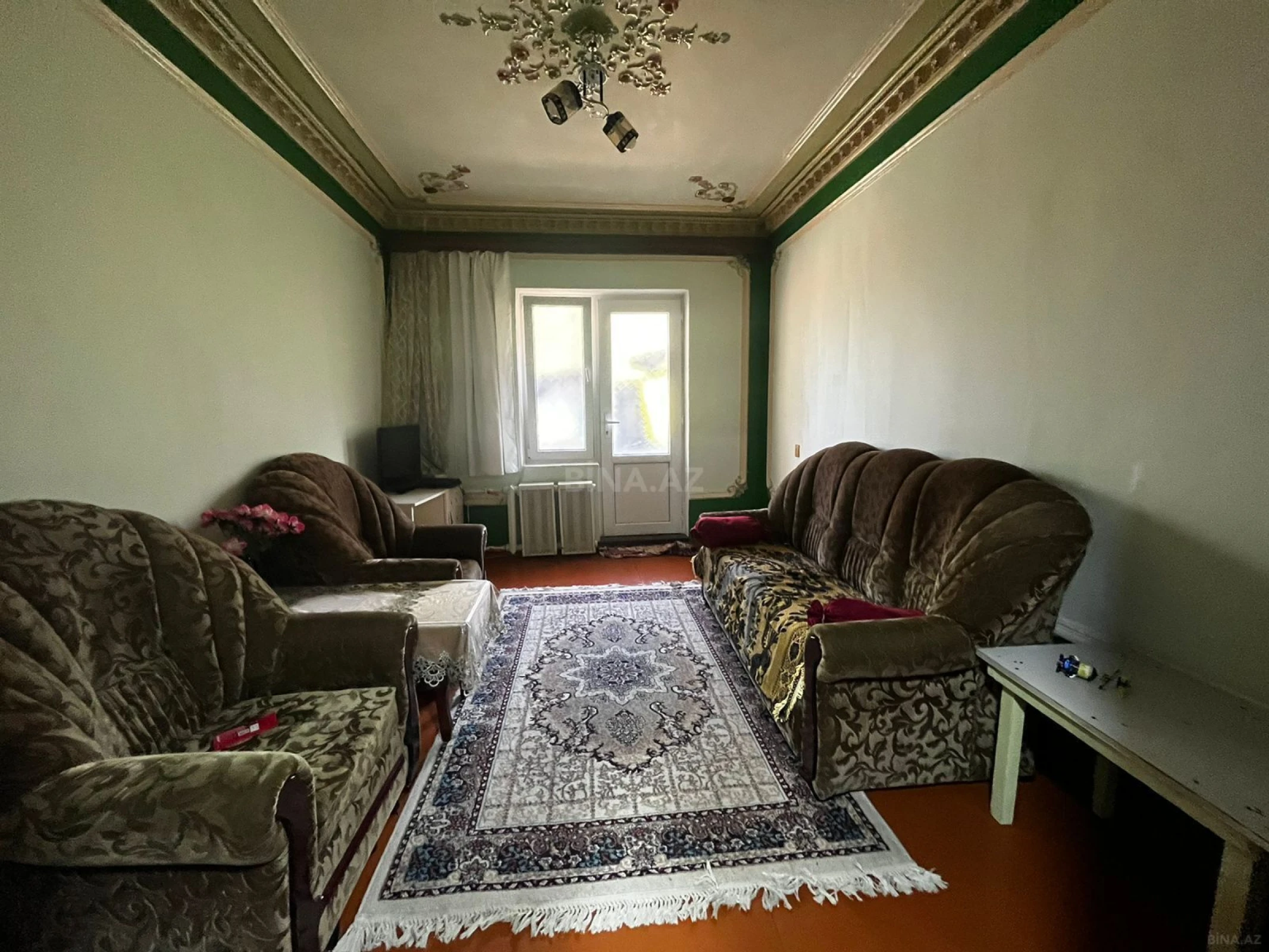 Satılır 4 otaqlı mənzil 100 m²