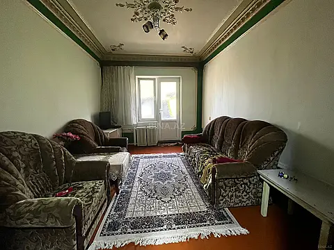 Satılır 4 otaqlı mənzil 100 m²