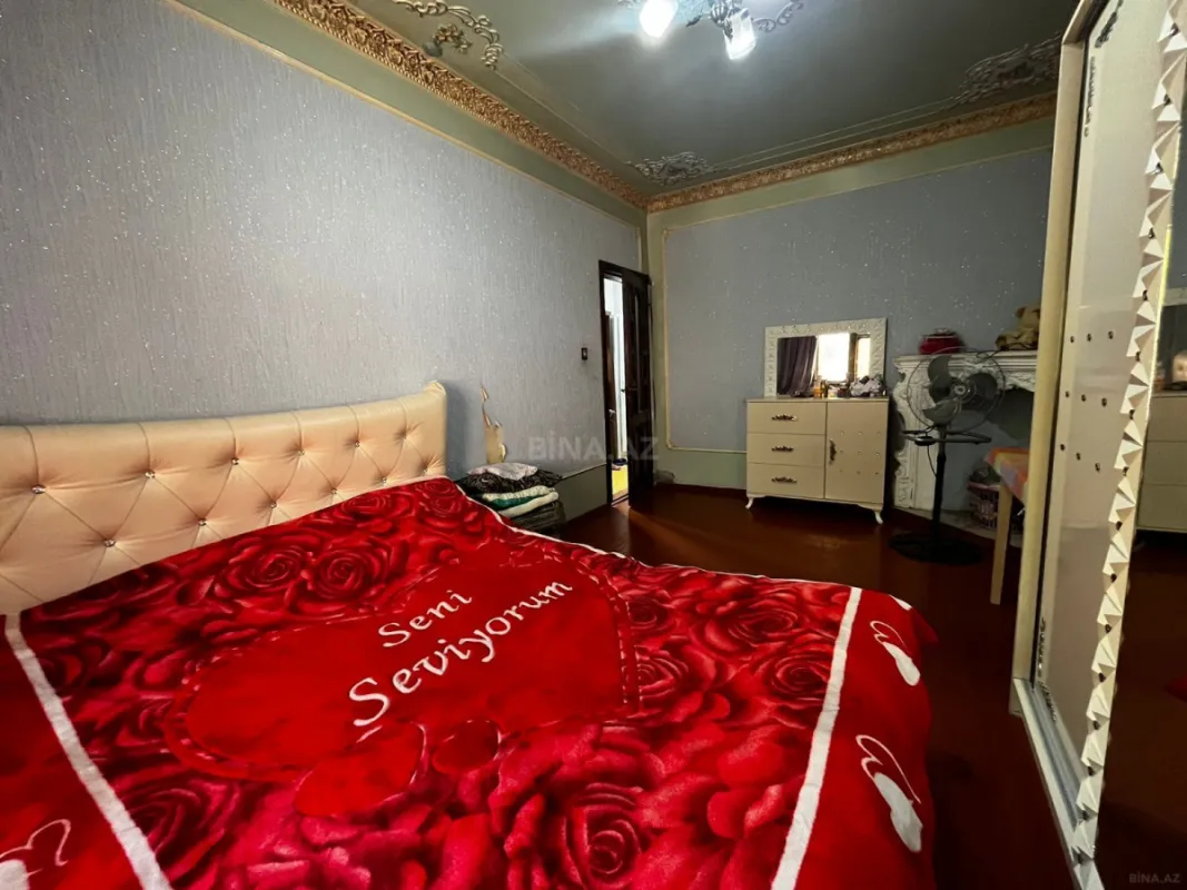 Satılır 4 otaqlı mənzil 100 m²