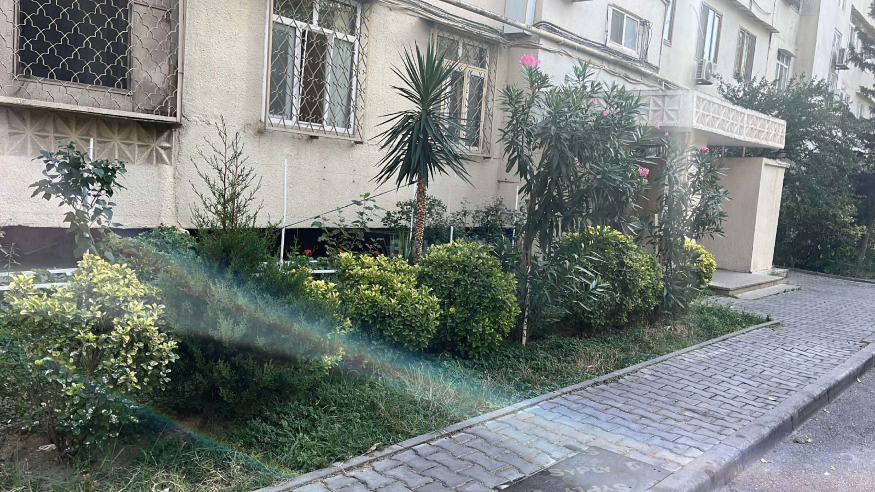 Satılır 4 otaqlı mənzil 100 m²