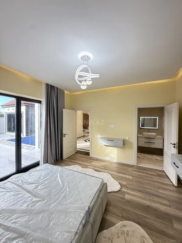 Satılır 4 otaqlı həyət evi 160 m²