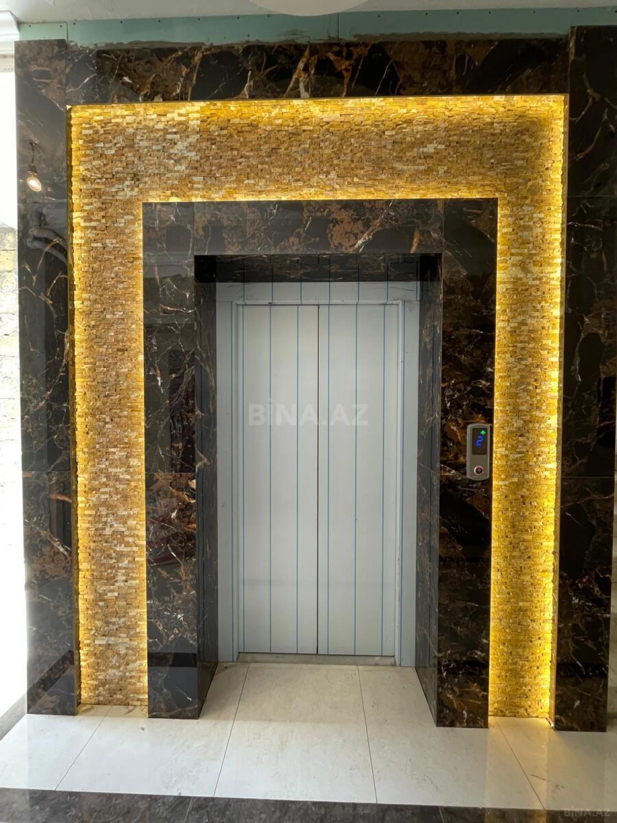 Kirayə verilir 2 otaqlı mənzil 60 m²