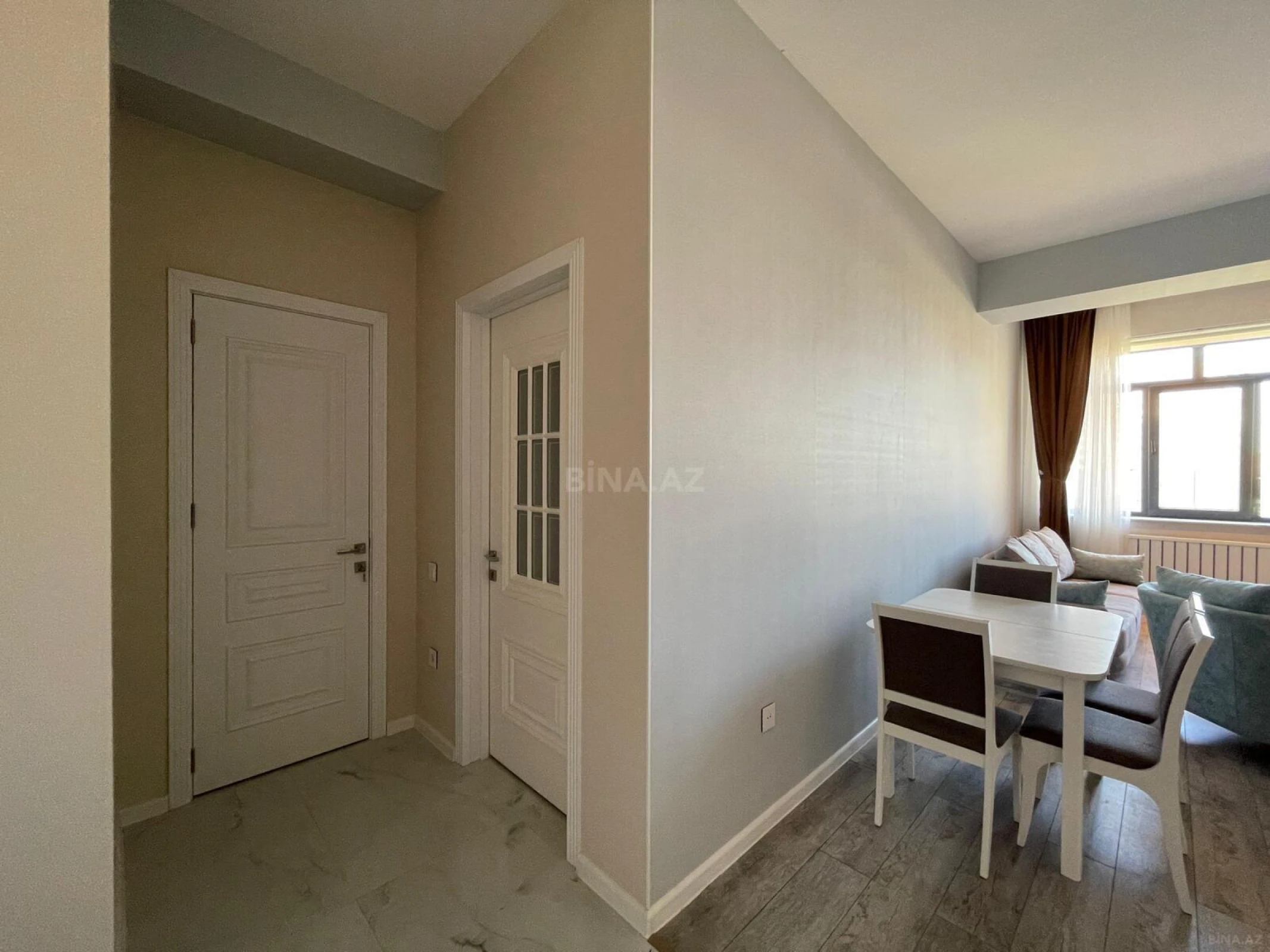 Kirayə verilir 2 otaqlı mənzil 60 m²