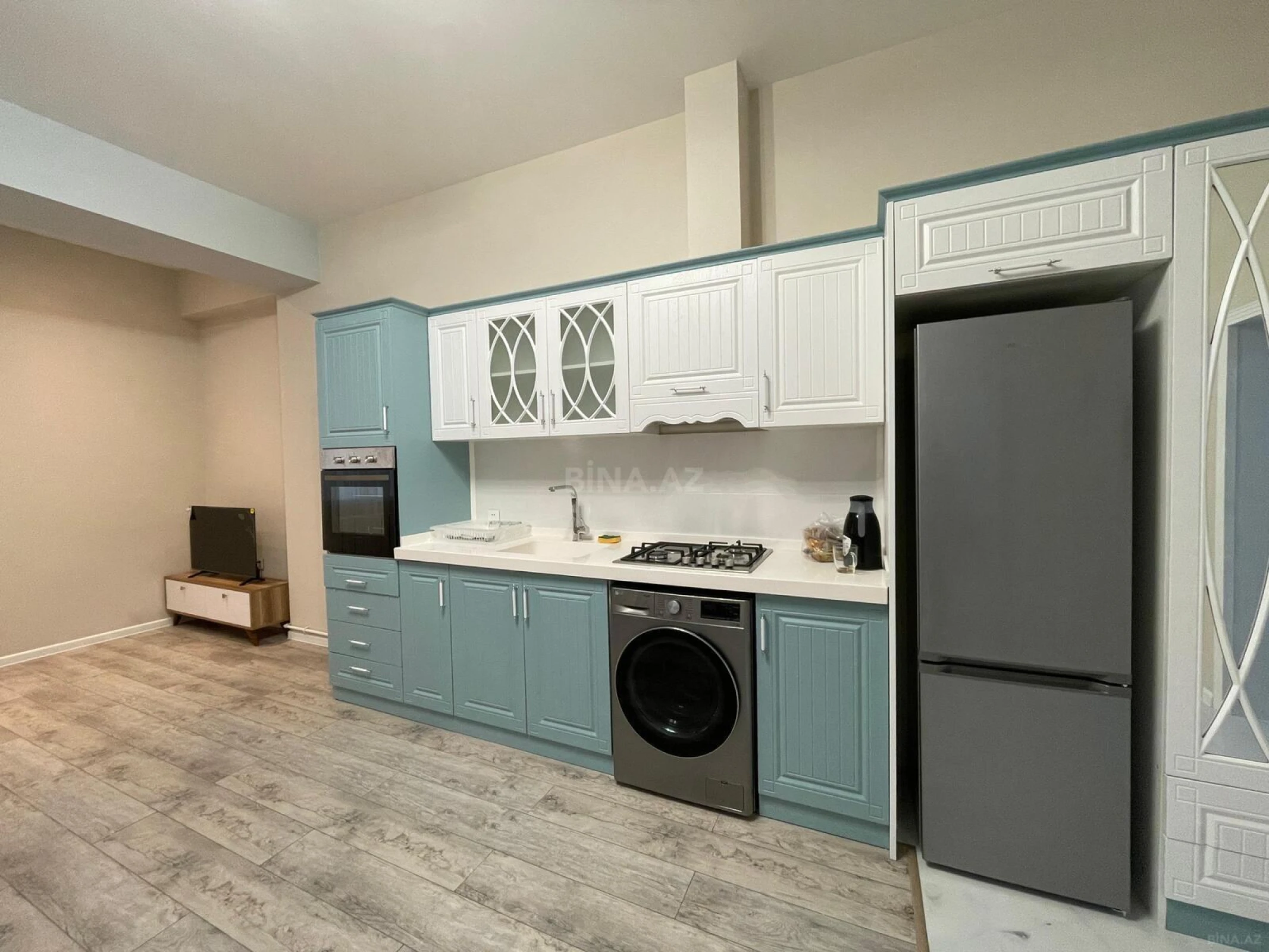 Kirayə verilir 2 otaqlı mənzil 60 m²