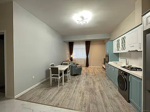 Kirayə verilir 2 otaqlı mənzil 60 m²