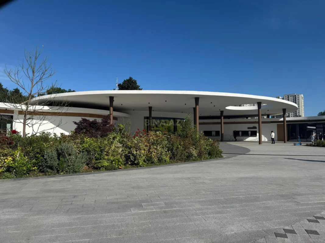 Satılır 3 otaqlı mənzil 156 m²