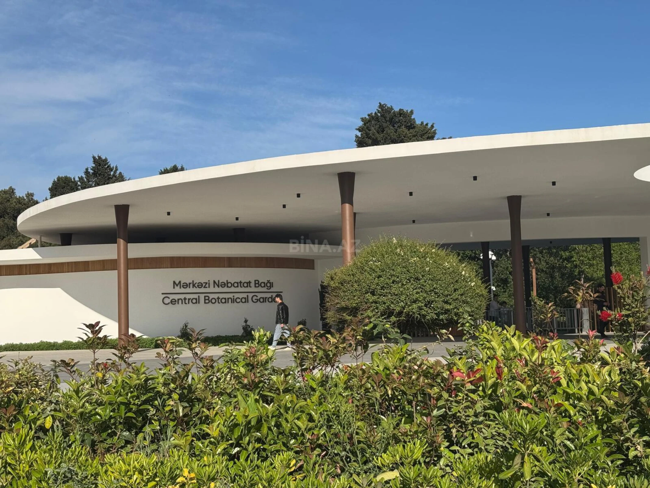 Satılır 3 otaqlı mənzil 156 m²