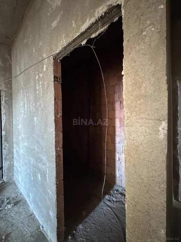 Satılır 3 otaqlı mənzil 156 m²