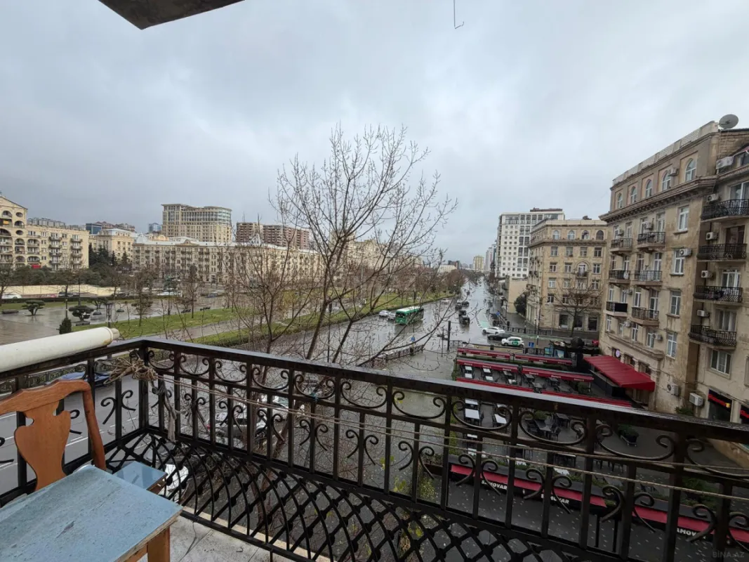 Kirayə verilir 2 otaqlı mənzil 60 m²