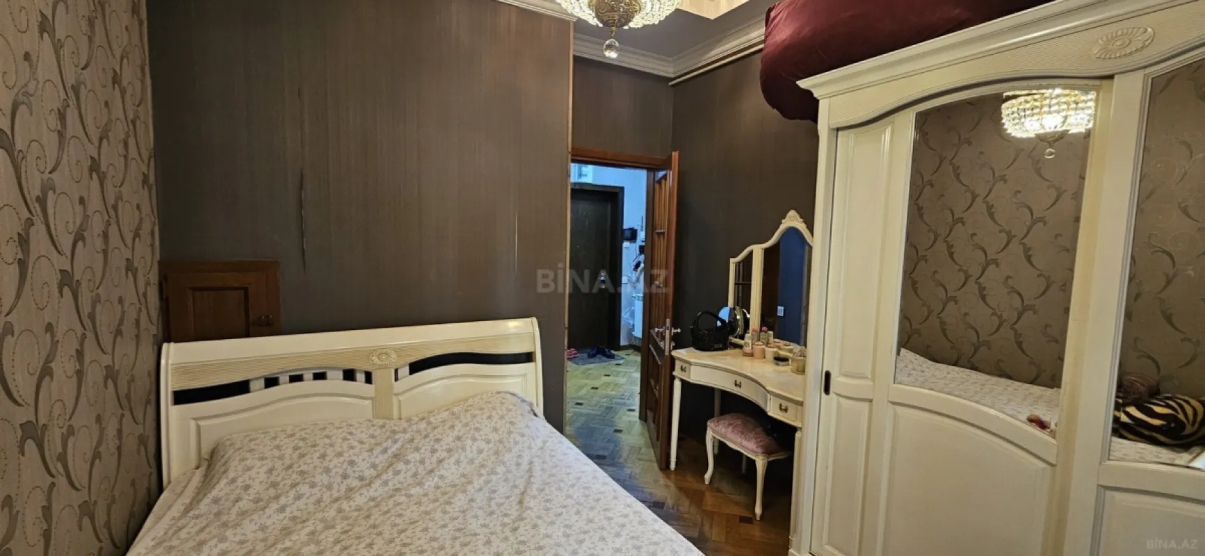 Satılır 2 otaqlı mənzil 55 m²