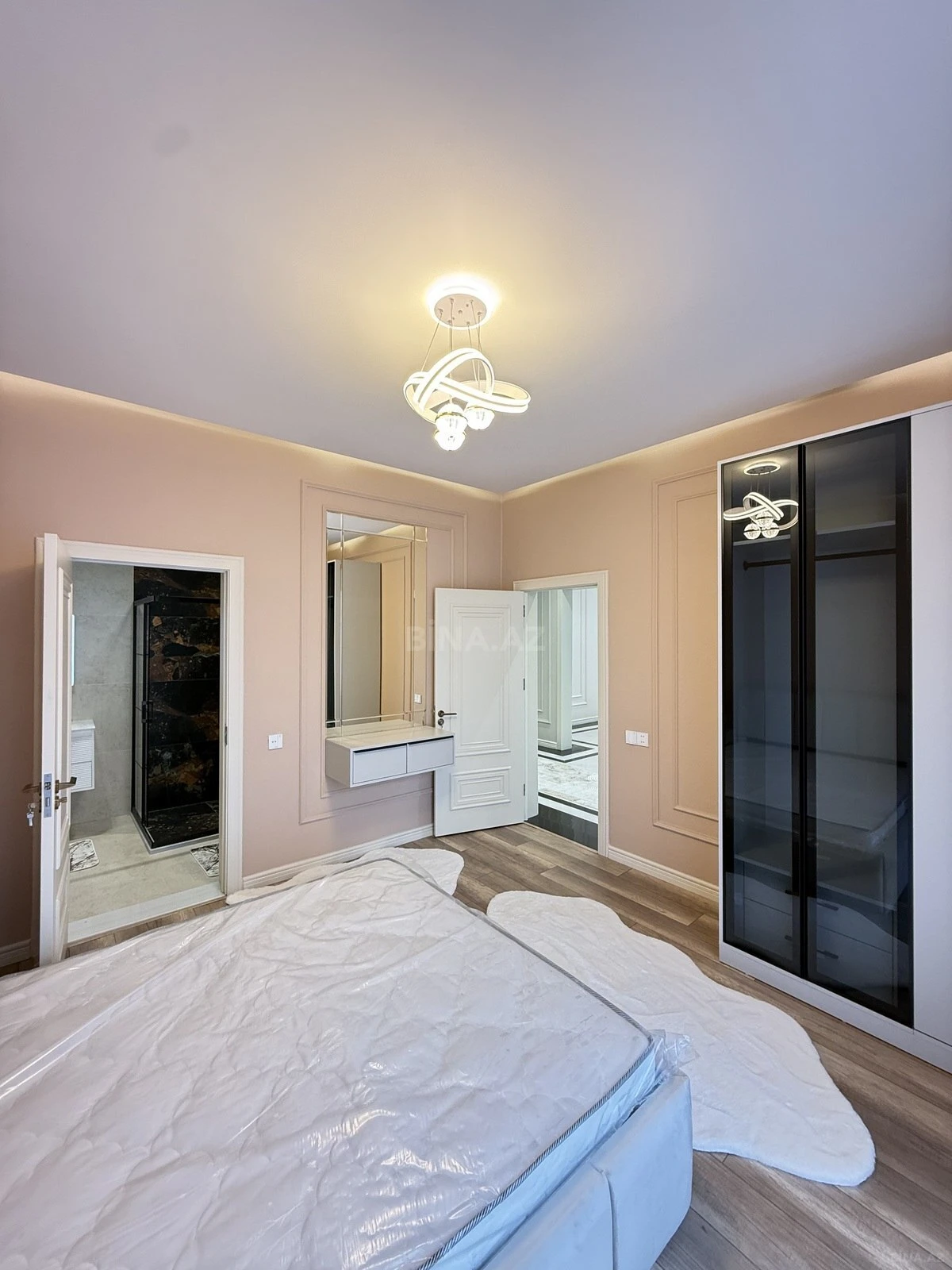 Satılır 4 otaqlı həyət evi 160 m²