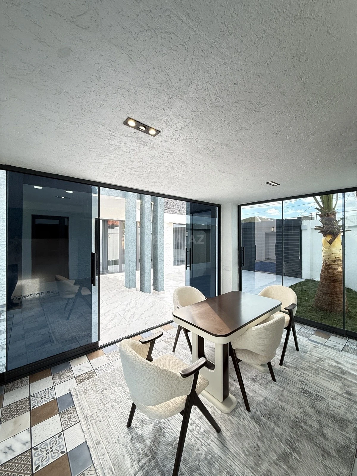 Satılır 4 otaqlı həyət evi 160 m²