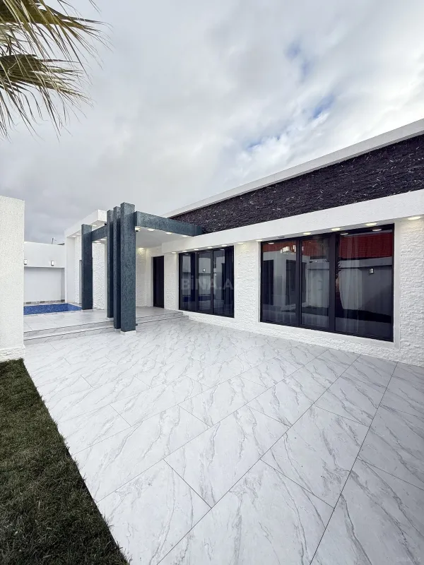 Satılır 4 otaqlı həyət evi 160 m²