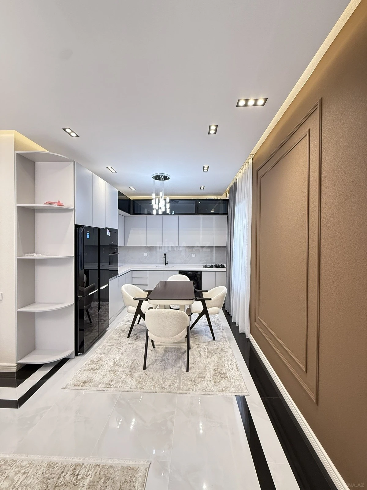 Satılır 4 otaqlı həyət evi 160 m²