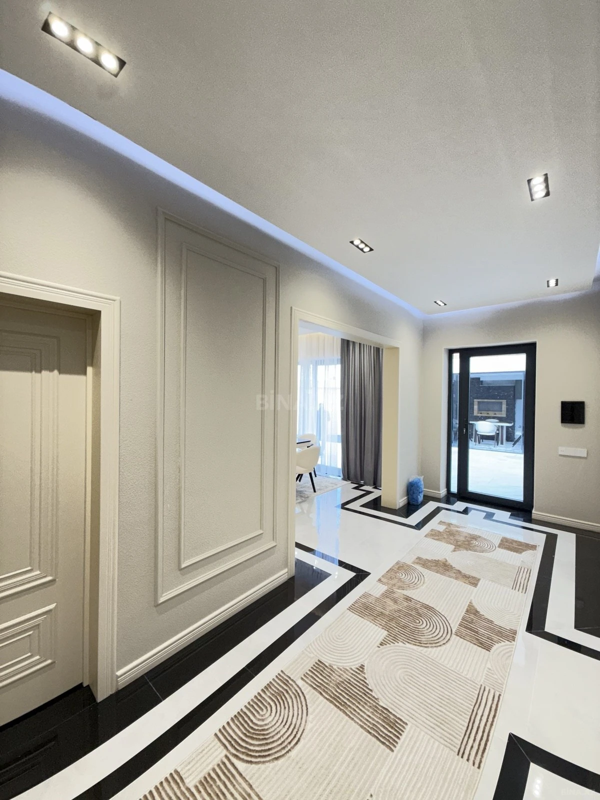 Satılır 4 otaqlı həyət evi 160 m²