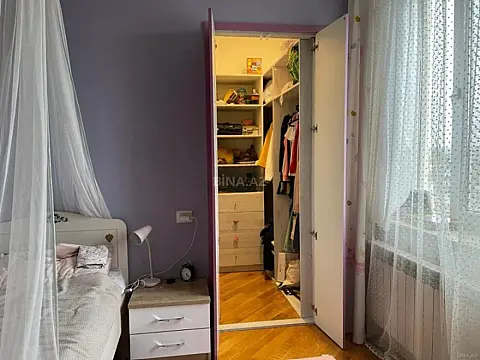 Satılır 4 otaqlı mənzil 168 m²