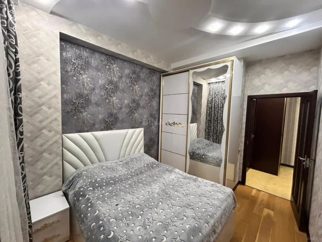 Satılır 2 otaqlı mənzil 55 m²