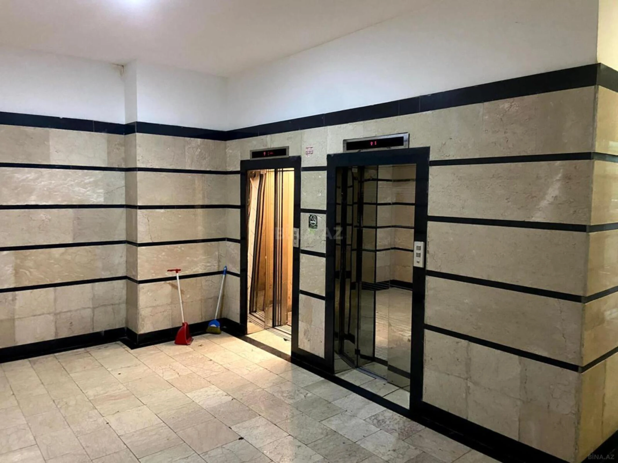 Satılır 2 otaqlı mənzil 55 m²