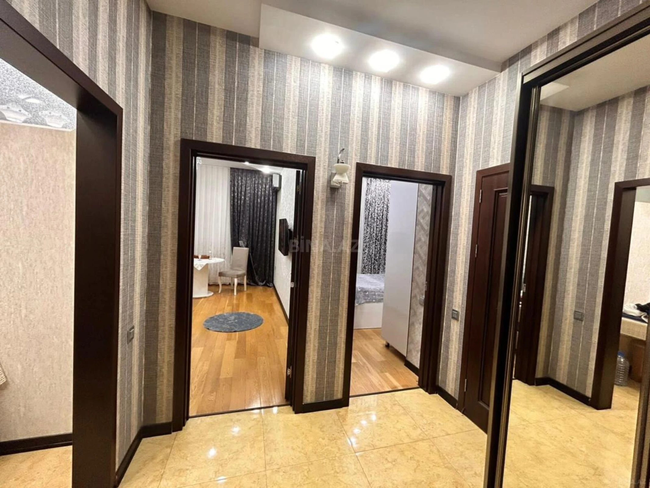 Satılır 2 otaqlı mənzil 55 m²