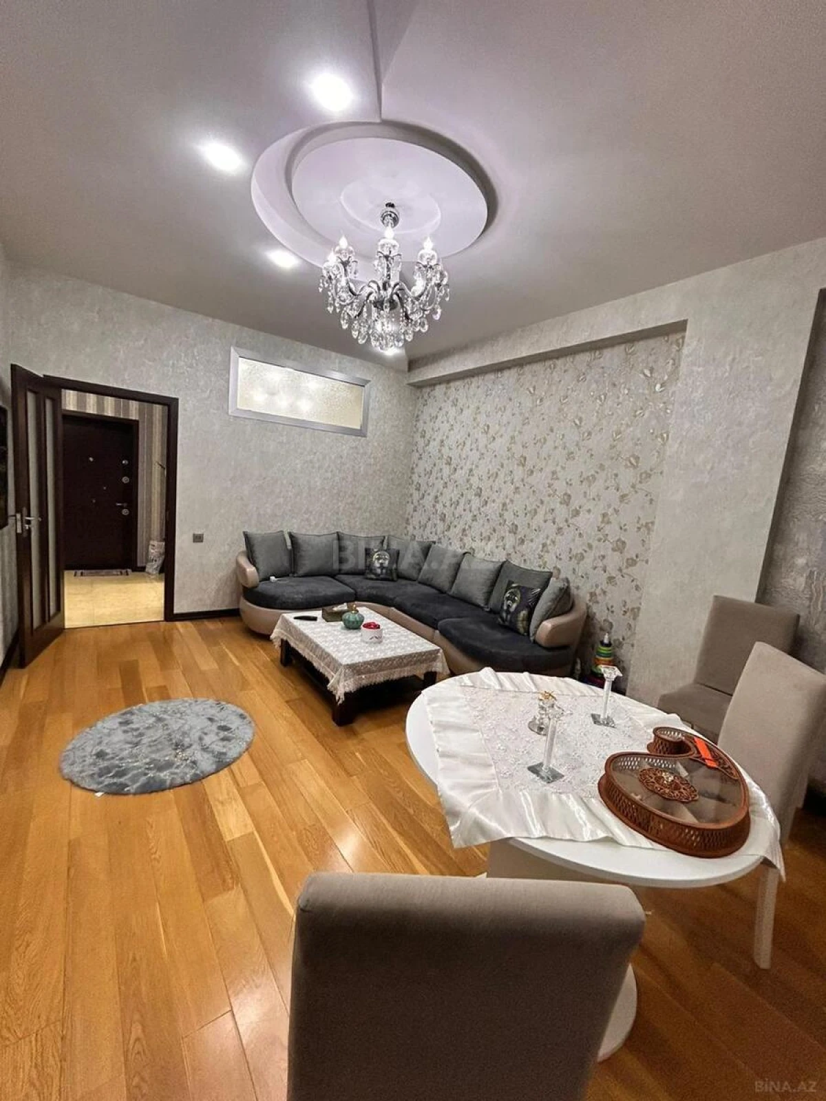 Satılır 2 otaqlı mənzil 55 m²