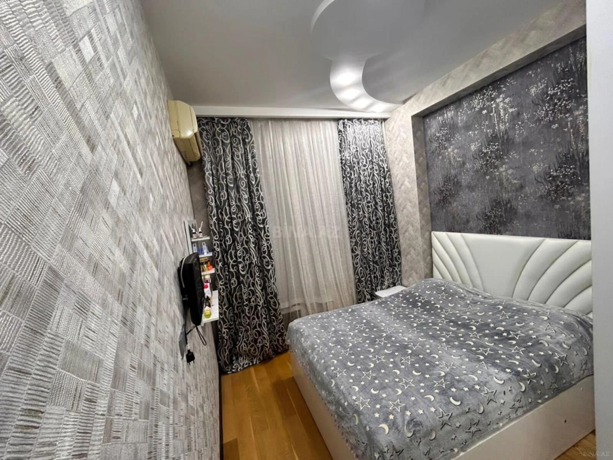Satılır 2 otaqlı mənzil 55 m²