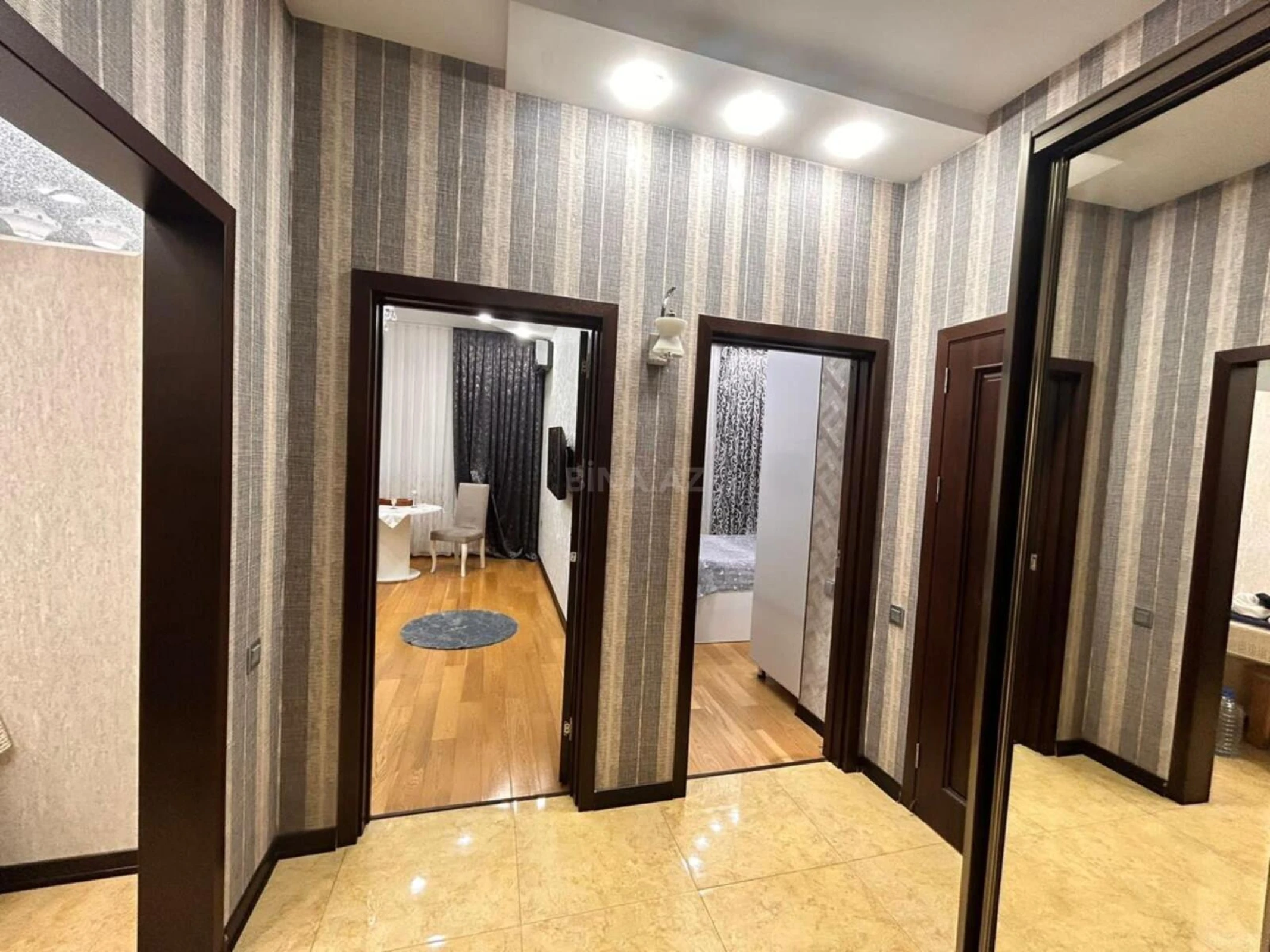 Satılır 2 otaqlı mənzil 55 m²