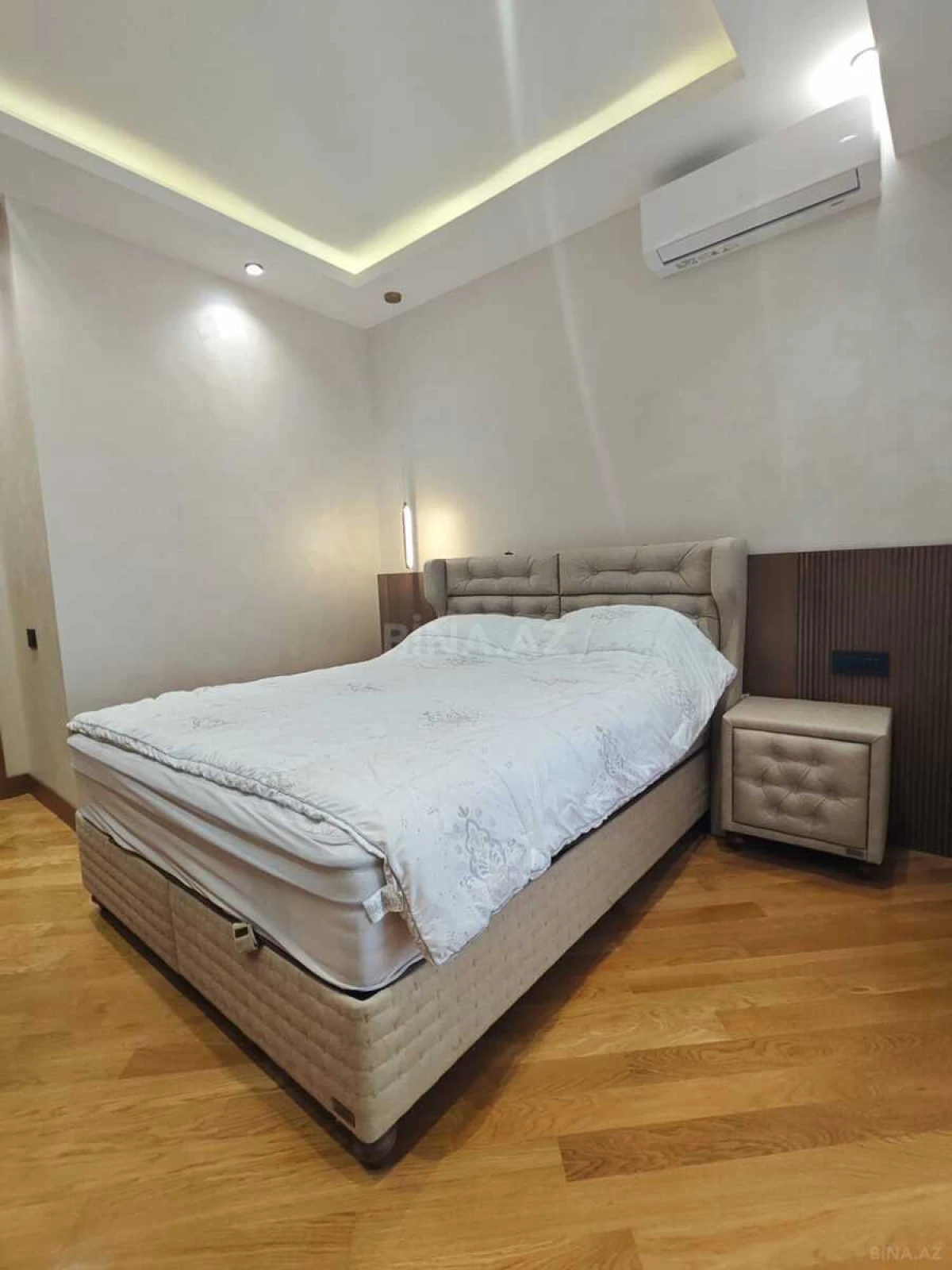 Kirayə verilir 2 otaqlı mənzil 90 m²