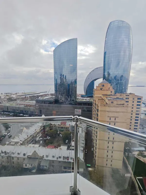 Kirayə verilir 2 otaqlı mənzil 90 m²