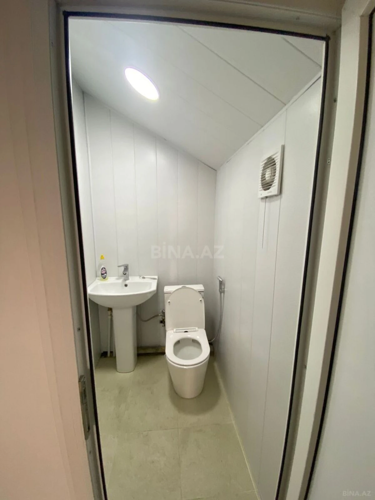 Kirayə verilir obyekt 58 m²