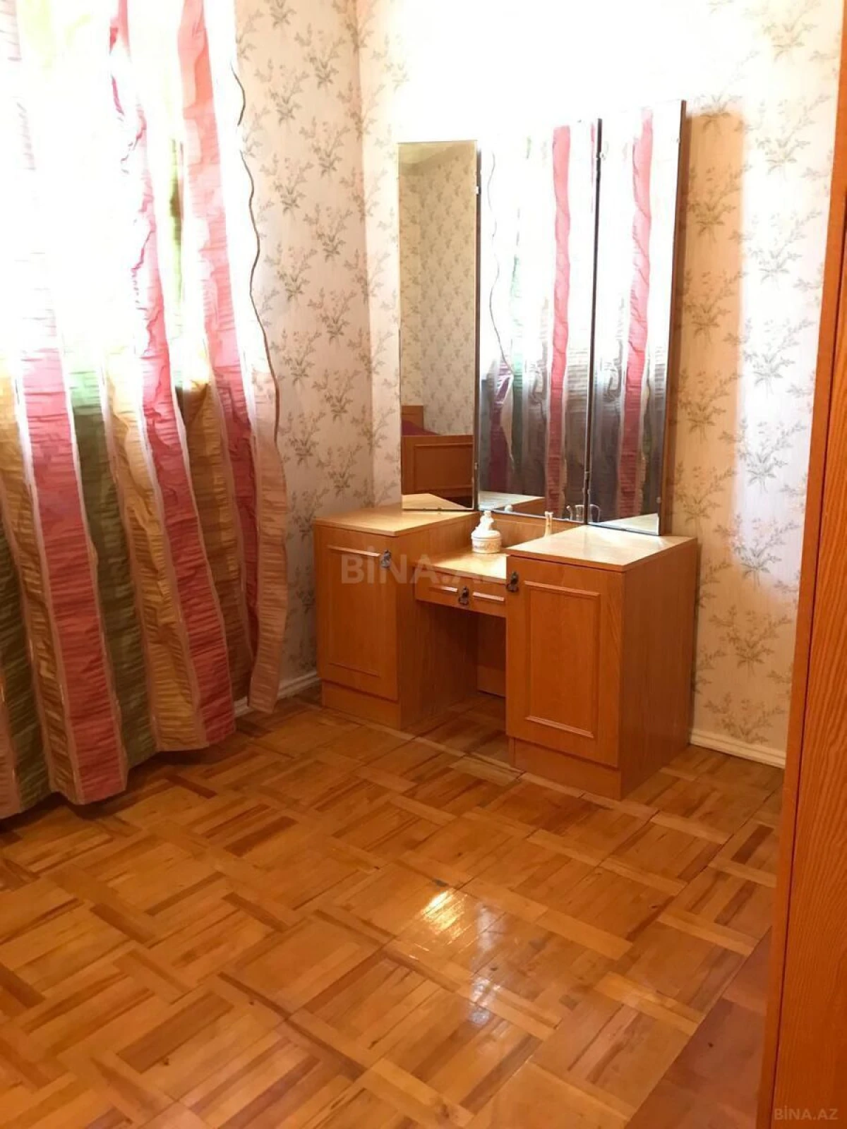 Satılır 5 otaqlı həyət evi 120 m²