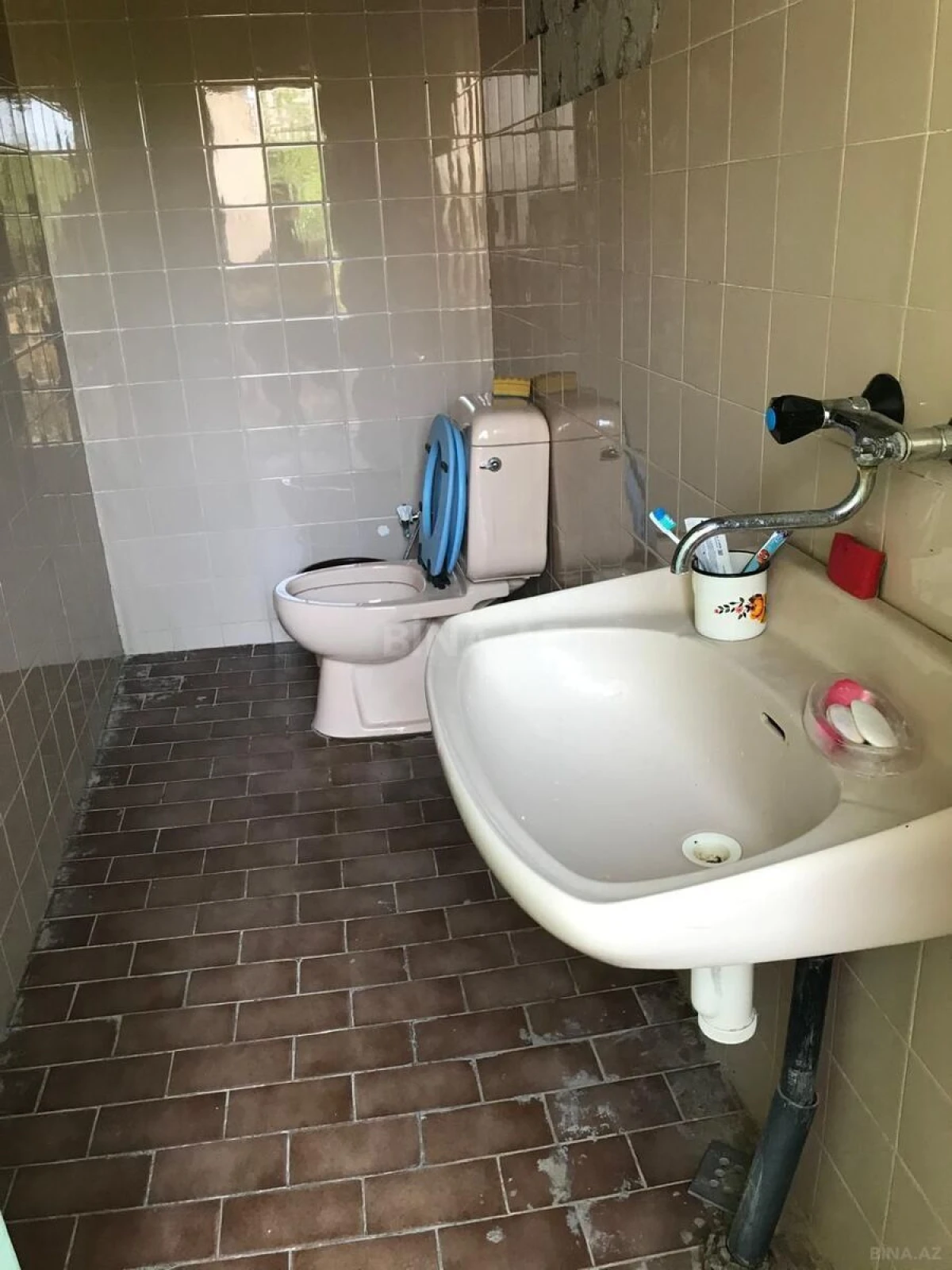 Satılır 5 otaqlı həyət evi 120 m²