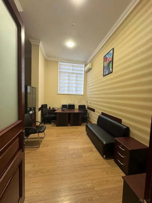 Satılır obyekt 115 m²