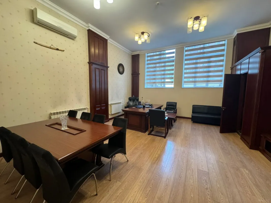 Satılır obyekt 115 m²