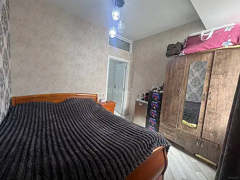 Satılır 2 otaqlı mənzil 44 m²