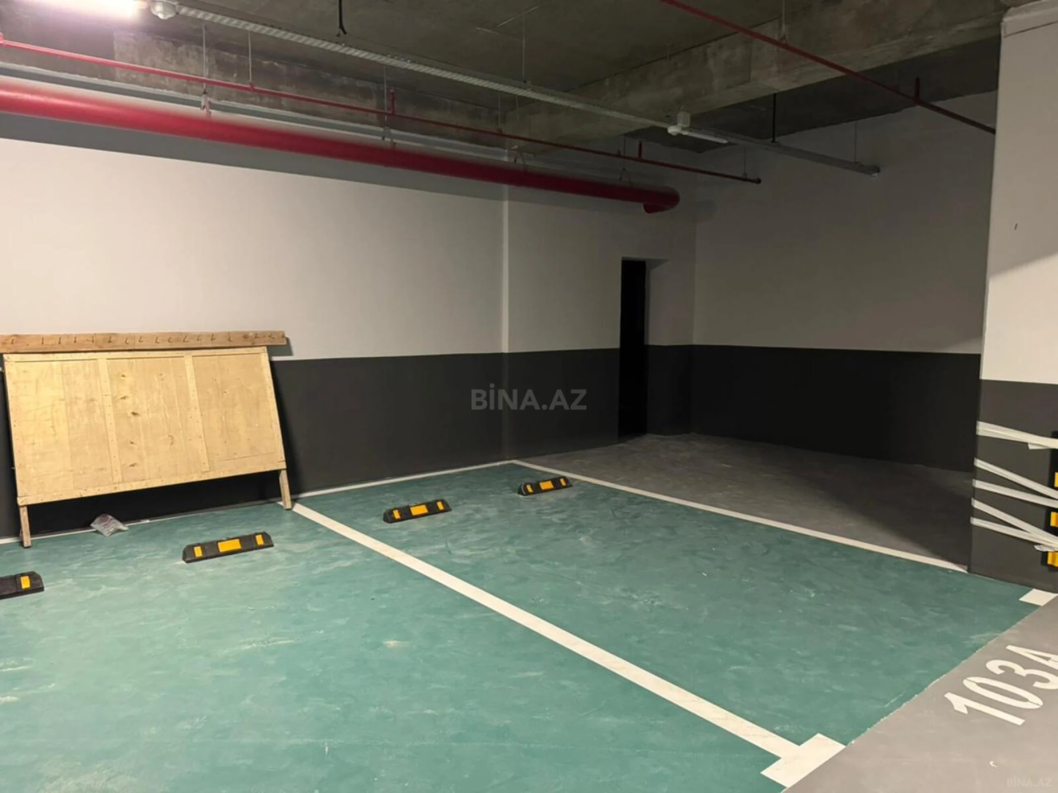 Satılır 4 otaqlı mənzil 175 m²