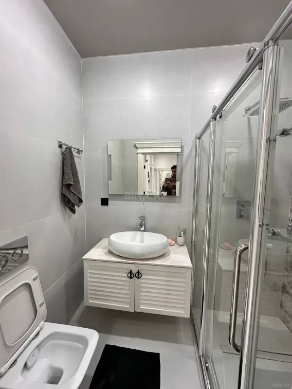 Satılır 4 otaqlı mənzil 170 m²