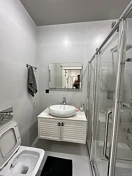 Satılır 4 otaqlı mənzil 170 m²