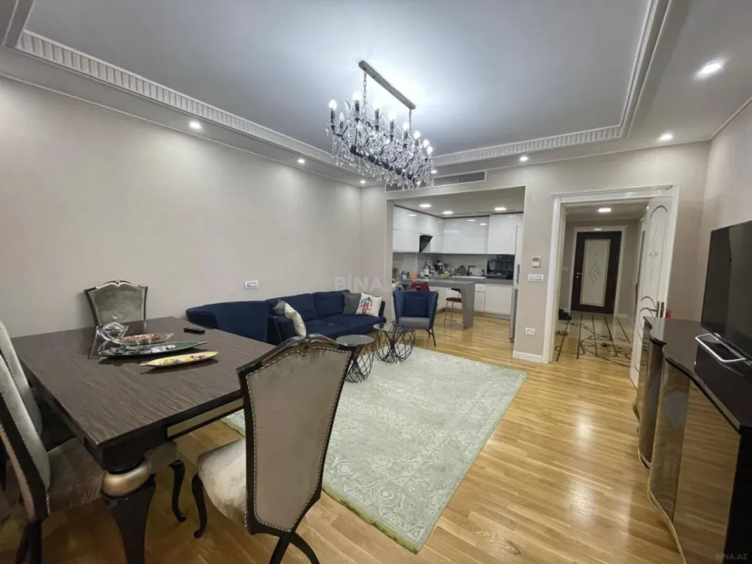 Kirayə verilir 3 otaqlı mənzil 130 m²