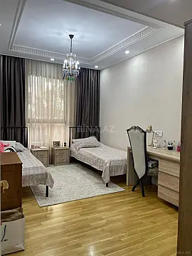 Kirayə verilir 3 otaqlı mənzil 130 m²