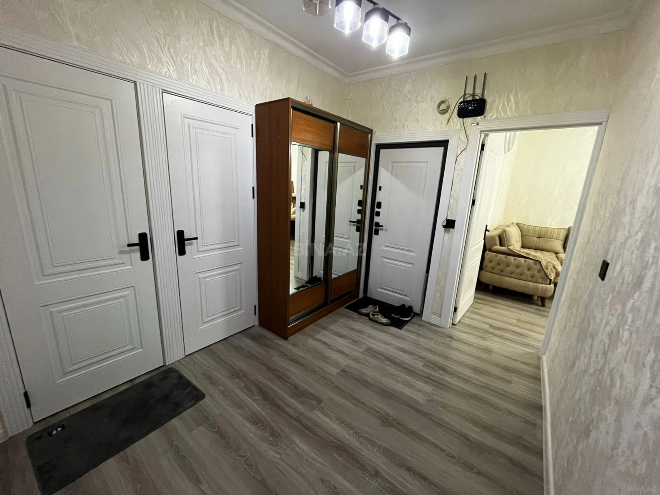 Satılır 3 otaqlı mənzil 92 m²