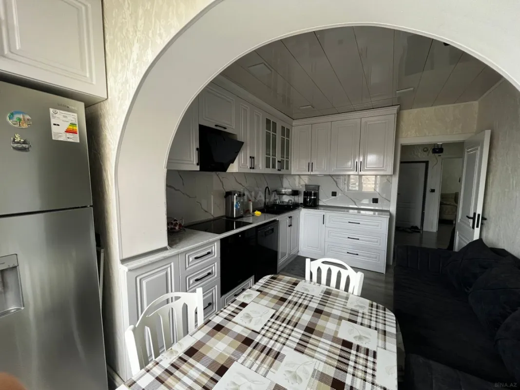 Satılır 3 otaqlı mənzil 92 m²