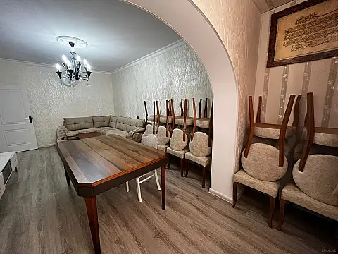 Satılır 3 otaqlı mənzil 92 m²