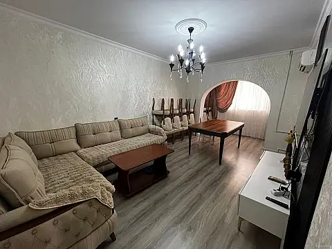 Satılır 3 otaqlı mənzil 92 m²