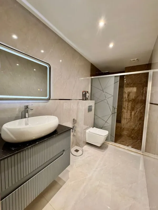 Satılır 3 otaqlı mənzil 127 m²