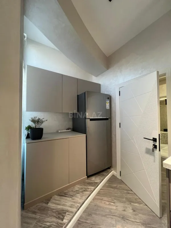 Kirayə verilir 3 otaqlı mənzil 168 m²