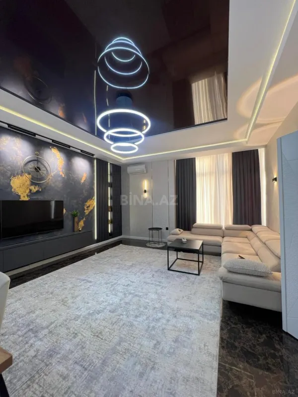 Kirayə verilir 3 otaqlı mənzil 168 m²