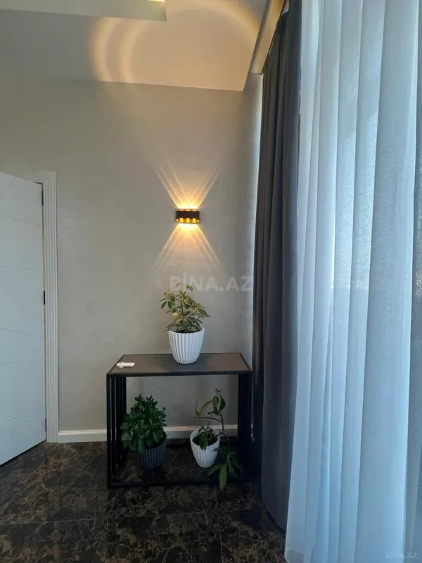 Kirayə verilir 3 otaqlı mənzil 168 m²